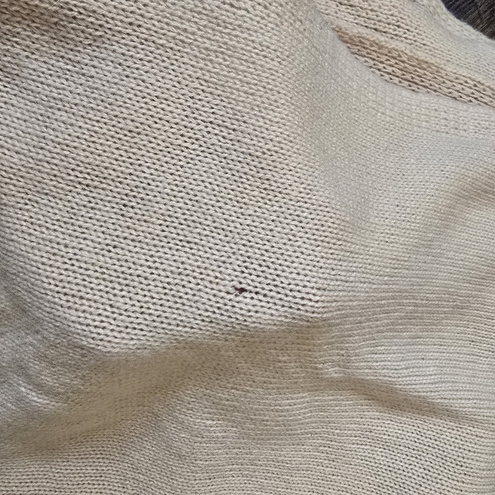 Love Cashmere 100% Cashmere Wrap Scarf Cream Scotland Made Quiet Luxury - Picture 7 of 7